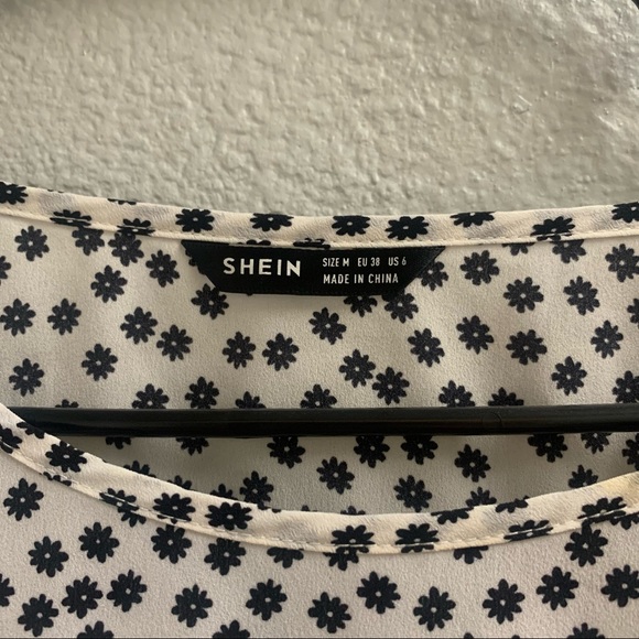 SHEIN Floral Long Sleeve Blouse - Picture 4 of 4